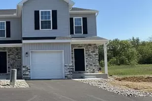 28 Sand St, Cleona, PA 17042 - Photo 1