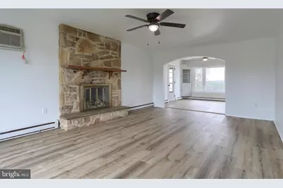 231 W Main Street, Fredericksburg, PA 17026 - Photo 5