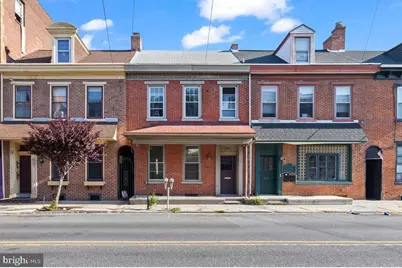 827 Chestnut Street, Lebanon, PA 17042 - Photo 1