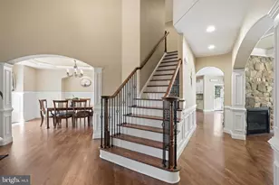 1392 Fox Hill Dr, Palmyra, PA 17078 - Photo 9
