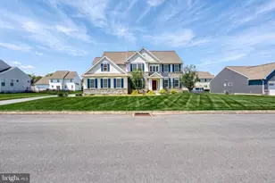 1549 Cambridge Dr, Lebanon, PA 17042 - Photo 3