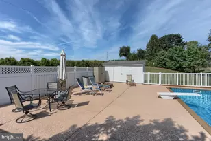 535 E Kercher Ave, Lebanon, PA 17046 - Photo 61