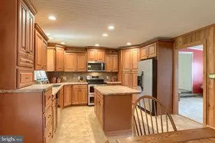 535 E Kercher Ave, Lebanon, PA 17046 - Photo 15