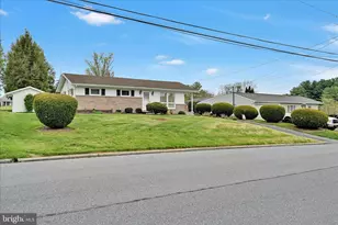 409 W Locust St, Cleona, PA 17042 - Photo 5