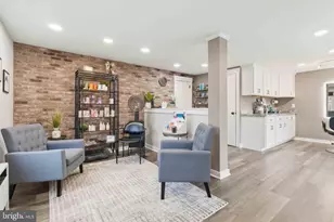 400 E Maple St, Palmyra, PA 17078 - Photo 5