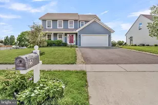 25 Springbrook Dr, Palmyra, PA 17078 - Photo 1