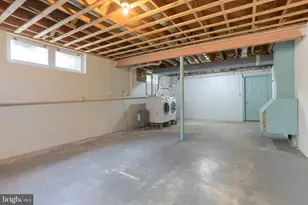 235 Narrows Dr, Lebanon, PA 17046 - Photo 61