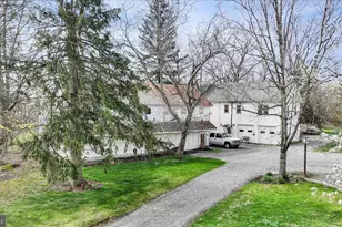285 Mountville Dr, Lebanon, PA 17046 - Photo 5
