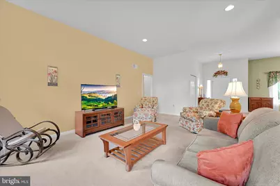 850 Water Edge Ct L-0049, Lebanon, PA 17046 - Photo 17