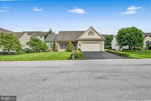 850 Water Edge Ct L-0049, Lebanon, PA 17046 - Photo 3