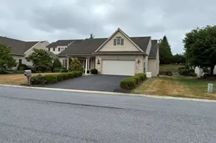 850 Water Edge Ct, Lebanon, PA 17046 - Photo 57