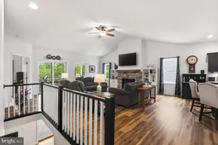 1084 Alden Way, Lebanon, PA 17042 - Photo 3