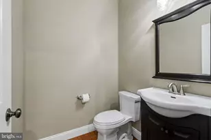 289 Sweetwater Dr, Palmyra, PA 17078 - Photo 5