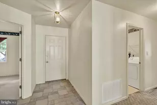 14 Springhouse Dr, Myerstown, PA 17067 - Photo 5