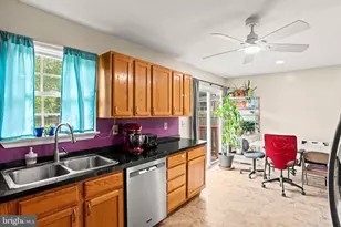 757 N 3rd Ave, Lebanon, PA 17046 - Photo 13