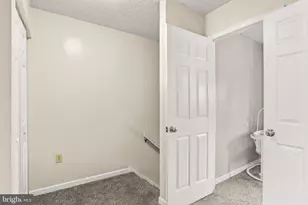 757 N 3rd Ave, Lebanon, PA 17046 - Photo 23