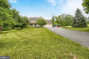 478 N Lancaster St, Jonestown, PA 17038 - Photo 1