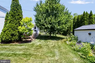 716 W Maple St, Palmyra, PA 17078 - Photo 11