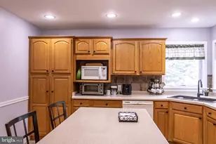 716 W Maple St, Palmyra, PA 17078 - Photo 23