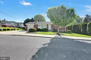 322 Taylor St, Lebanon, PA 17042 - Photo 3