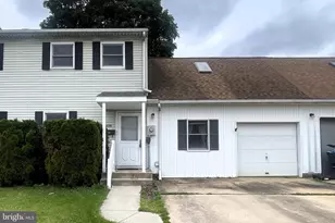 135 S Chestnut St, Annville, PA 17003 - Photo 1