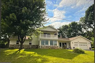 142 Eisenhower Rd, Palmyra, PA 17078 - Photo 1
