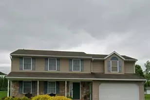 135 Sweetwater Ln, Newmanstown, PA 17073 - Photo 1