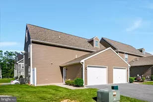 721 Farmwood Ln, Lebanon, PA 17042 - Photo 27