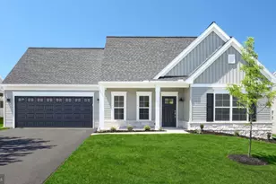 607 Lilliana Dr, Lebanon, PA 17046 - Photo 1