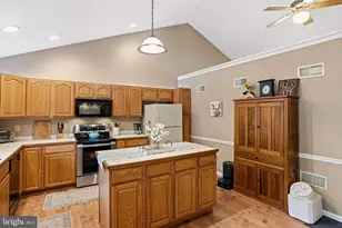 112 Beech Ave, Fredericksburg, PA 17026 - Photo 13