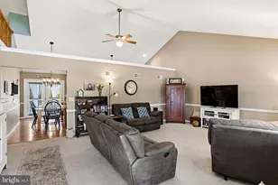 112 Beech Ave, Fredericksburg, PA 17026 - Photo 5