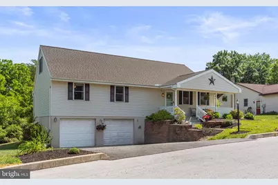 112 Beech Avenue, Fredericksburg, PA 17026 - Photo 3