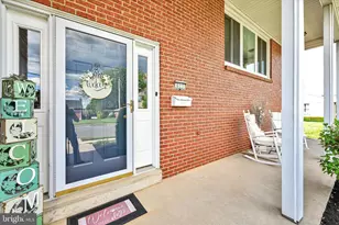 623 W Pine St, Palmyra, PA 17078 - Photo 5