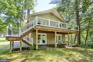 156 Lakeside Dr, Fredericksburg, PA 17026 - Photo 5