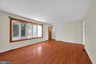 34 Locust Ln, Quentin, PA 17083 - Photo 5