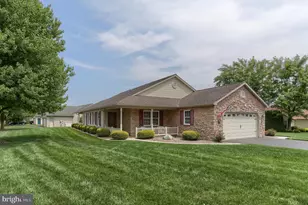 90 Arbor Dr, Myerstown, PA 17067 - Photo 1