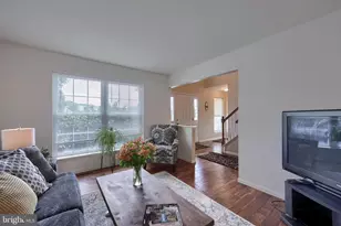 137 Pickwick Cir, Palmyra, PA 17078 - Photo 5