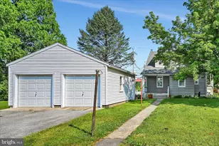 1910 E Cumberland, Lebanon, PA 17042 - Photo 25
