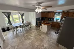 125 N Mechanic St, Fredericksburg, PA 17026 - Photo 5