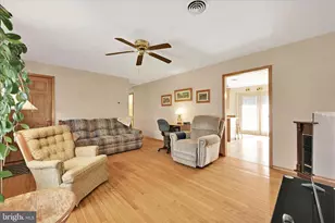 685 Wedgewood Dr, Lebanon, PA 17042 - Photo 11