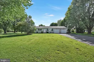 685 Wedgewood Dr, Lebanon, PA 17042 - Photo 5