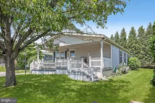 664 W Cedar St, Palmyra, PA 17078 - Photo 1