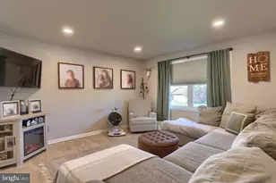 37 Village Dr, Newmanstown, PA 17073 - Photo 5