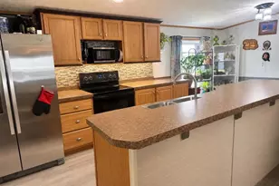 14 Orchard St, Fredericksburg, PA 17026 - Photo 5