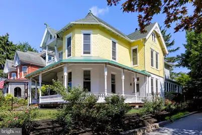 321 E Main Street, Annville, PA 17003 - Photo 3