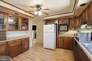1110 Victor St, Lebanon, PA 17042 - Photo 7