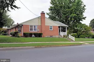 847 E Maple St, Palmyra, PA 17078 - Photo 3
