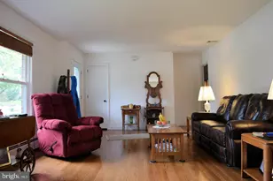 847 E Maple St, Palmyra, PA 17078 - Photo 17