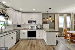 18 E Maple St, Cleona, PA 17042 - Photo 11