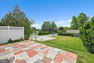 538 W Walnut St L-0122, Cleona, PA 17042 - Photo 15